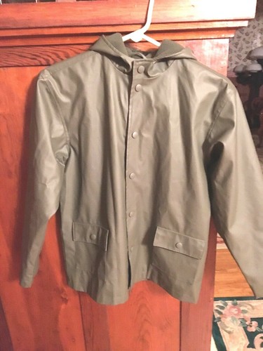 Basic editions olive green - editions,